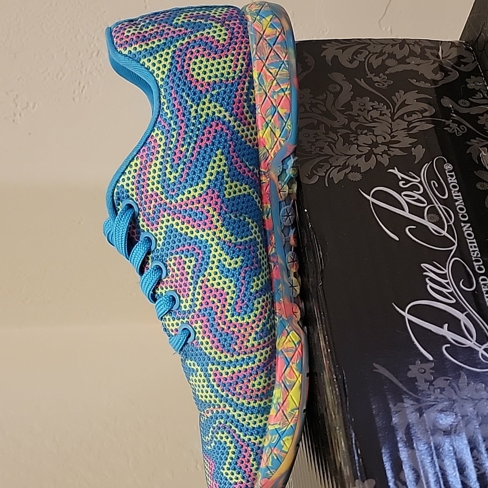 NOBULL EUC Women's Vibrant Swirl Design OG Trainers W8.0 - Picture 9 of 9